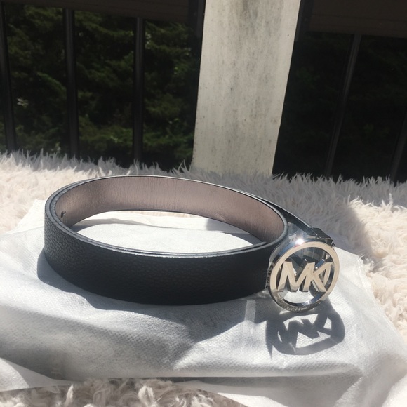 NWT MK leather belt! 🙌🙌 - Picture 4 of 6